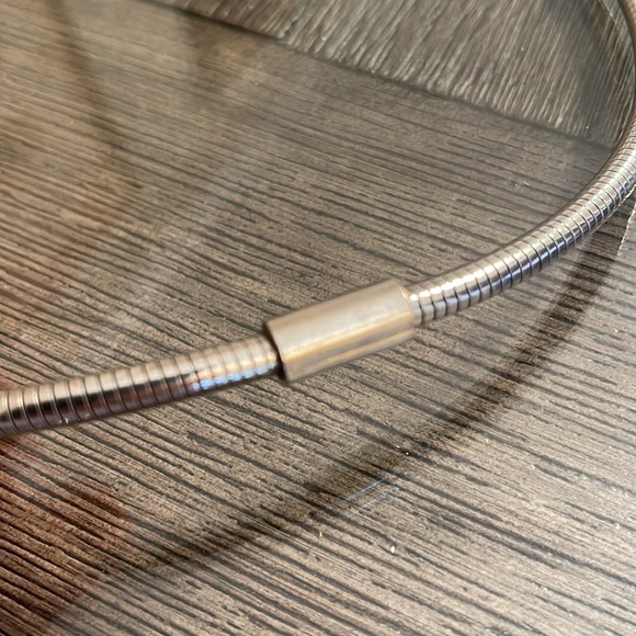 Vintage Silver-tone Round Omega Snake Chain with Pendant - Picture 3 of 16